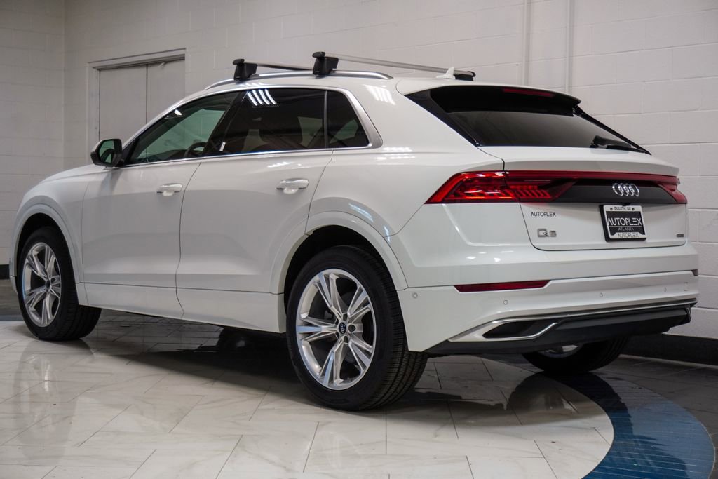 2022 Audi Q8 Premium Plus