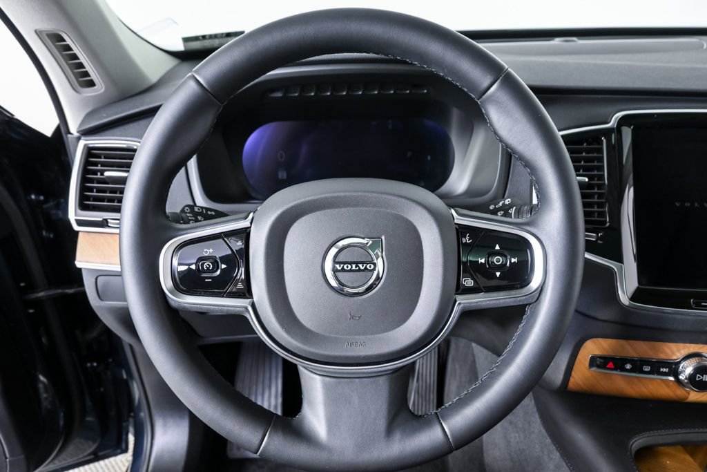 2023 Volvo Xc90 B5 Plus