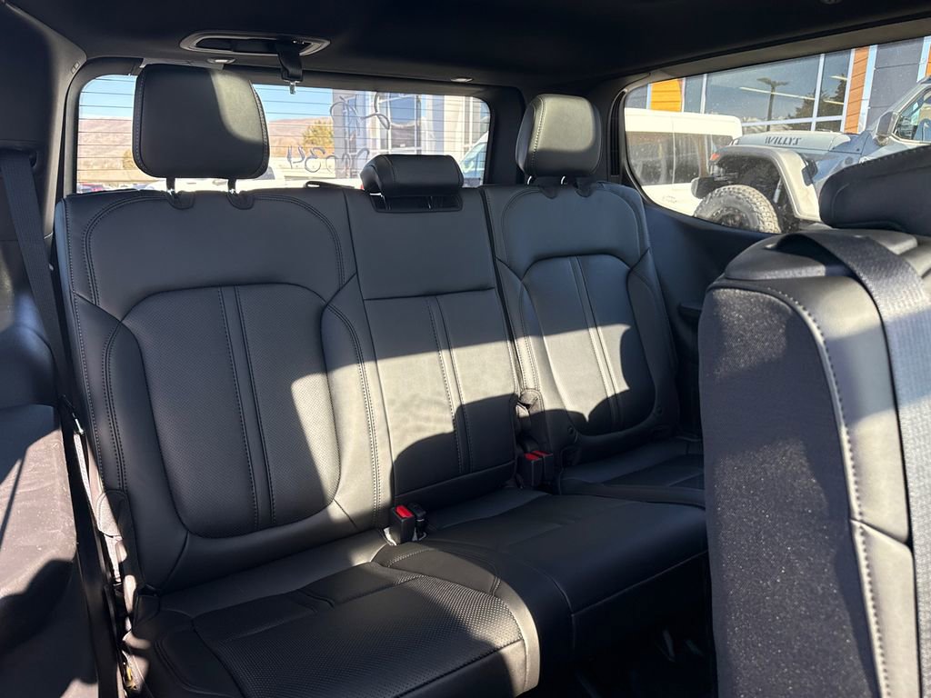 2026 Jeep Grand Wagoneer 4WD