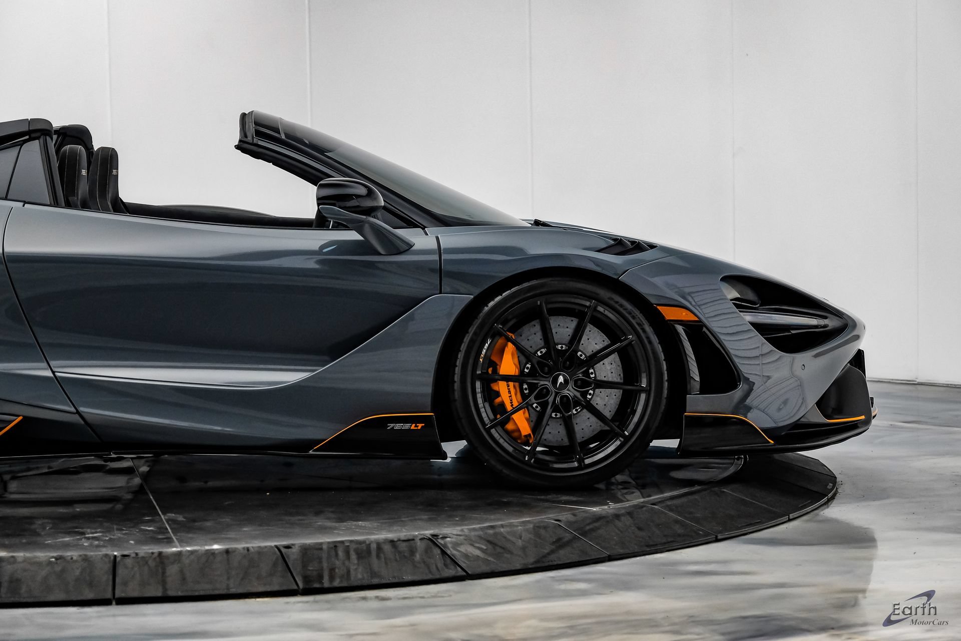 Used 2022 McLaren 765LT photo 31