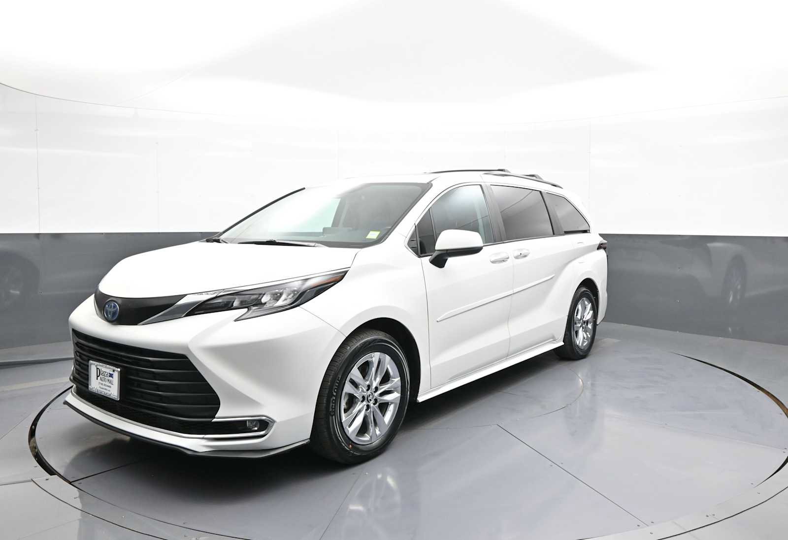Used 2024 Toyota Sienna XLE w/ XLE Plus Package