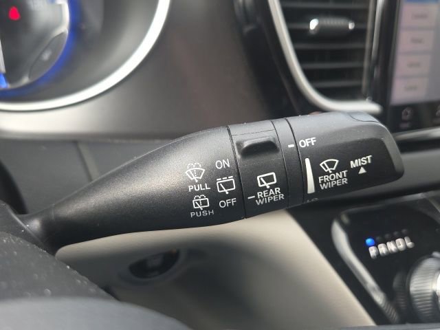 2023 Chrysler Pacifica Touring-L