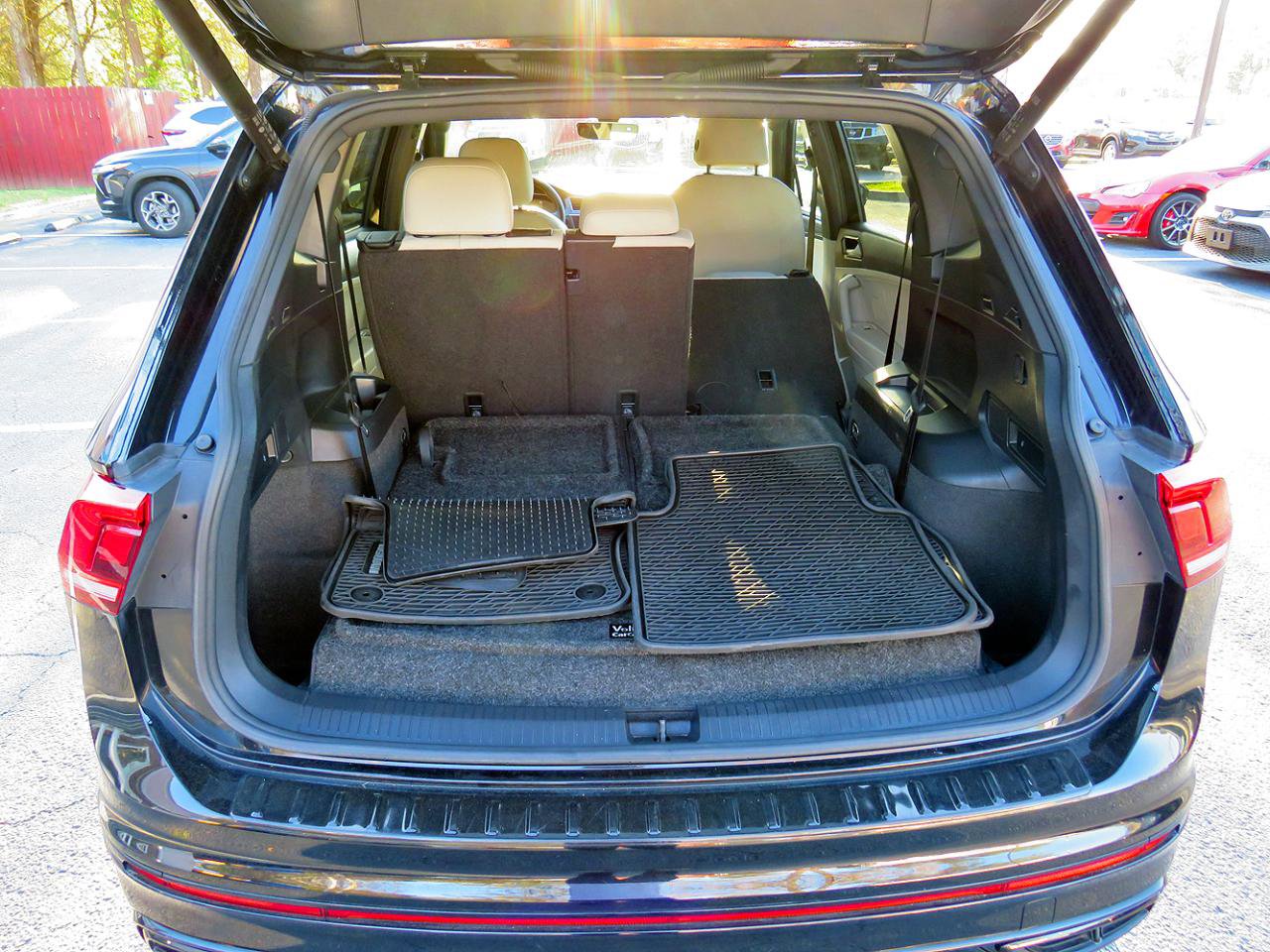 2023 Volkswagen Tiguan SE R-Line