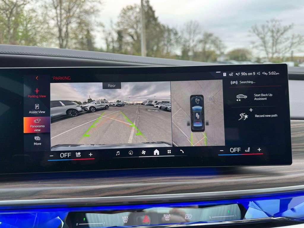 2023 BMW 760i xDrive