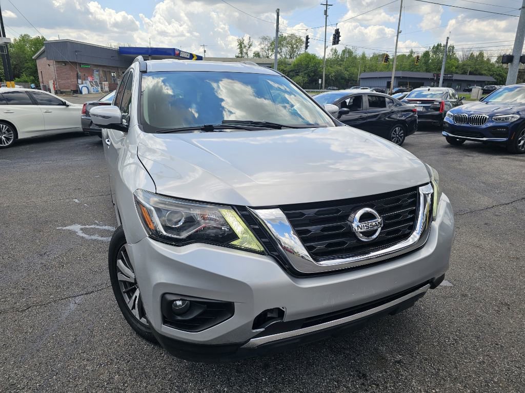 2020 Nissan Pathfinder SV