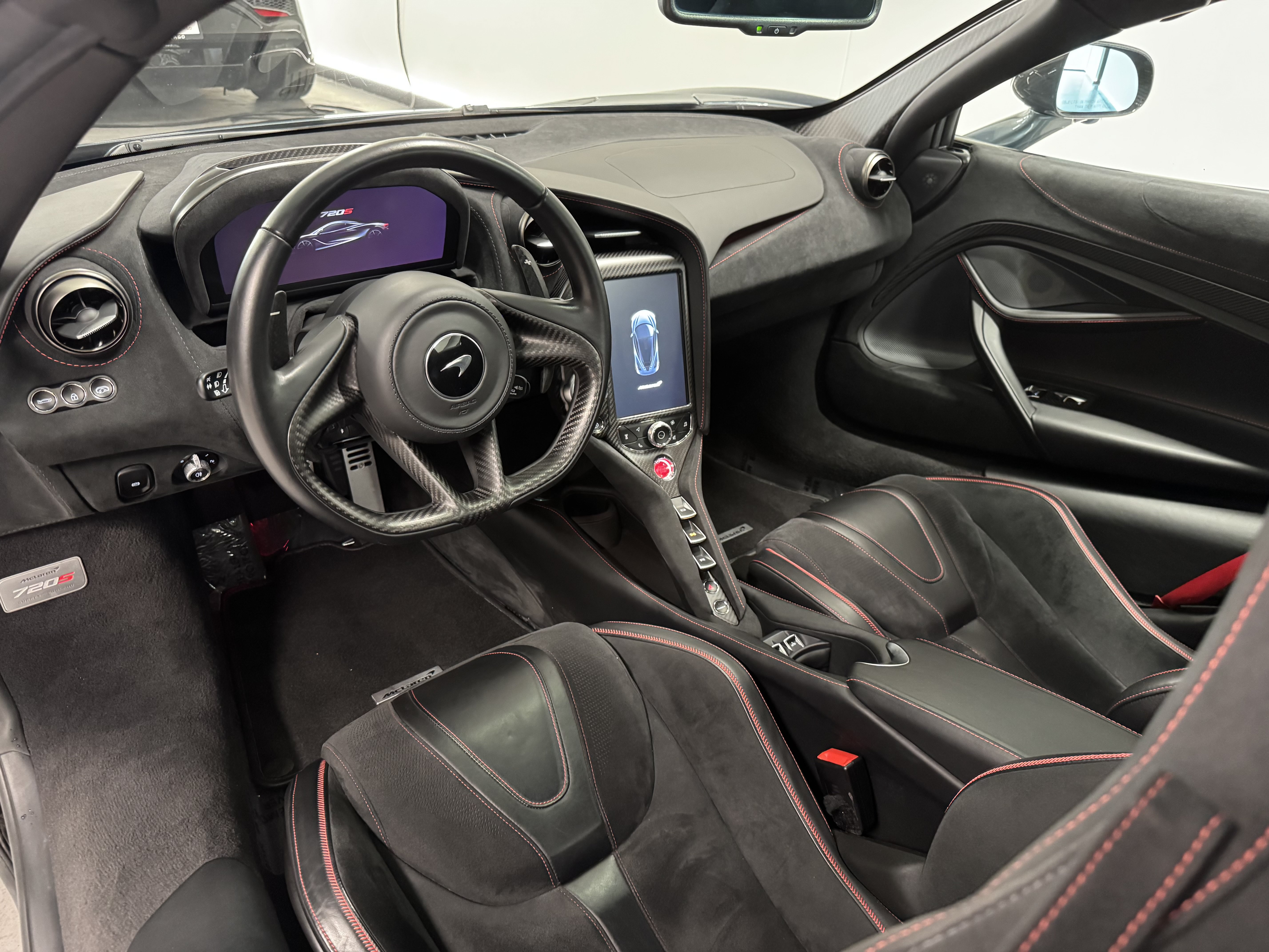 Used 2022 McLaren 720S Spider photo 11