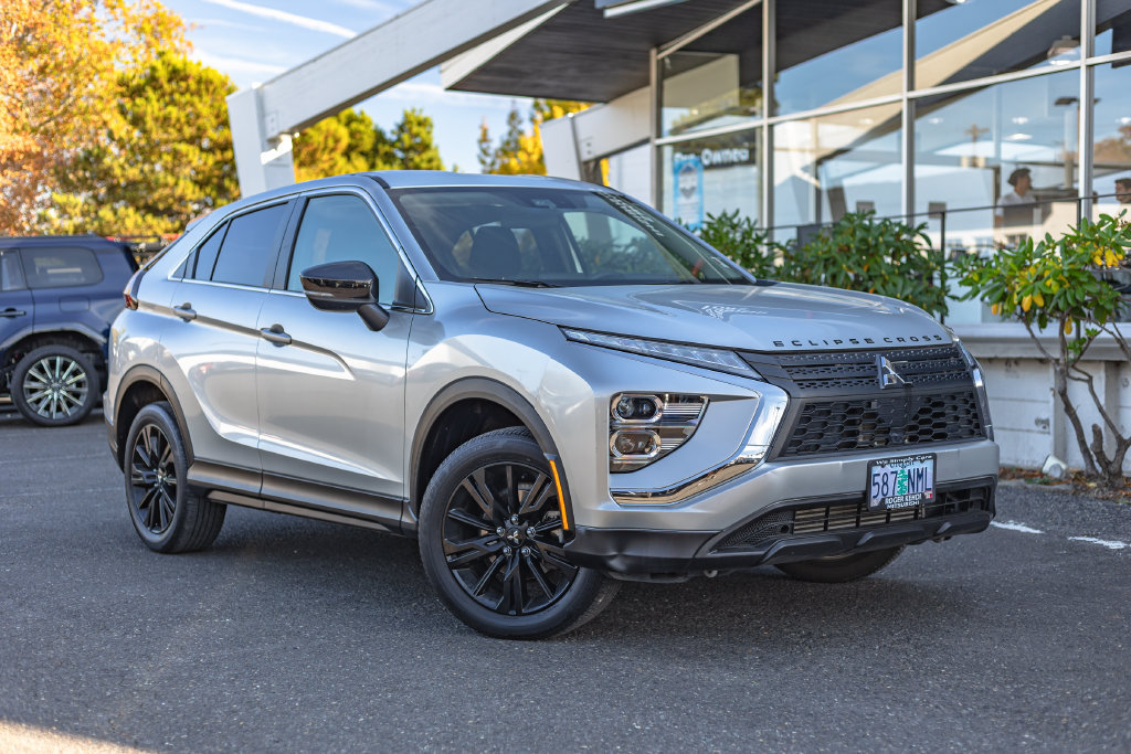 Used 2023 Mitsubishi Eclipse Cross LE