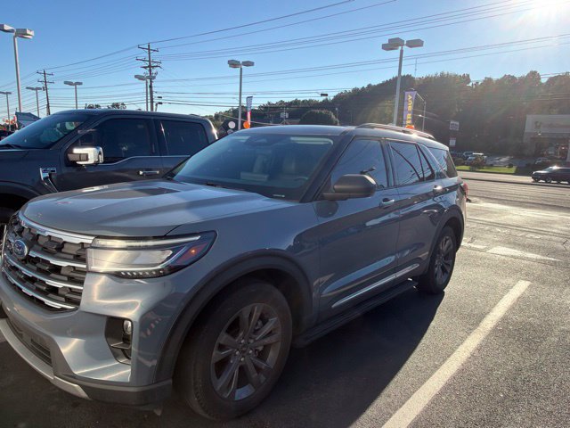 Used 2025 Ford Explorer Active w/ Active Comfort Package