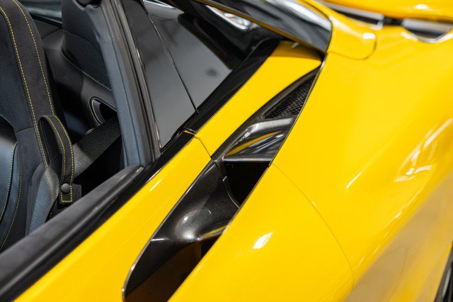 Used 2021 McLaren 720S Performance photo 25