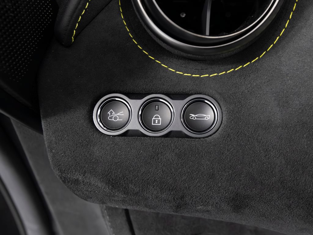 Used 2024 McLaren 750S Spider photo 28