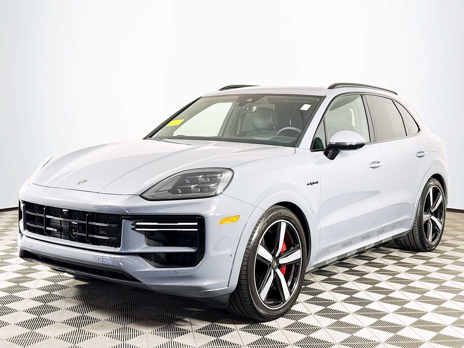 Used 2025 Porsche Cayenne Turbo