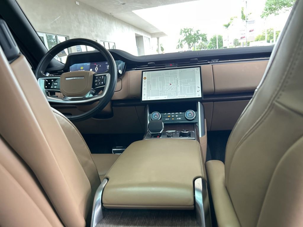 2023 Land Rover Range Rover SE