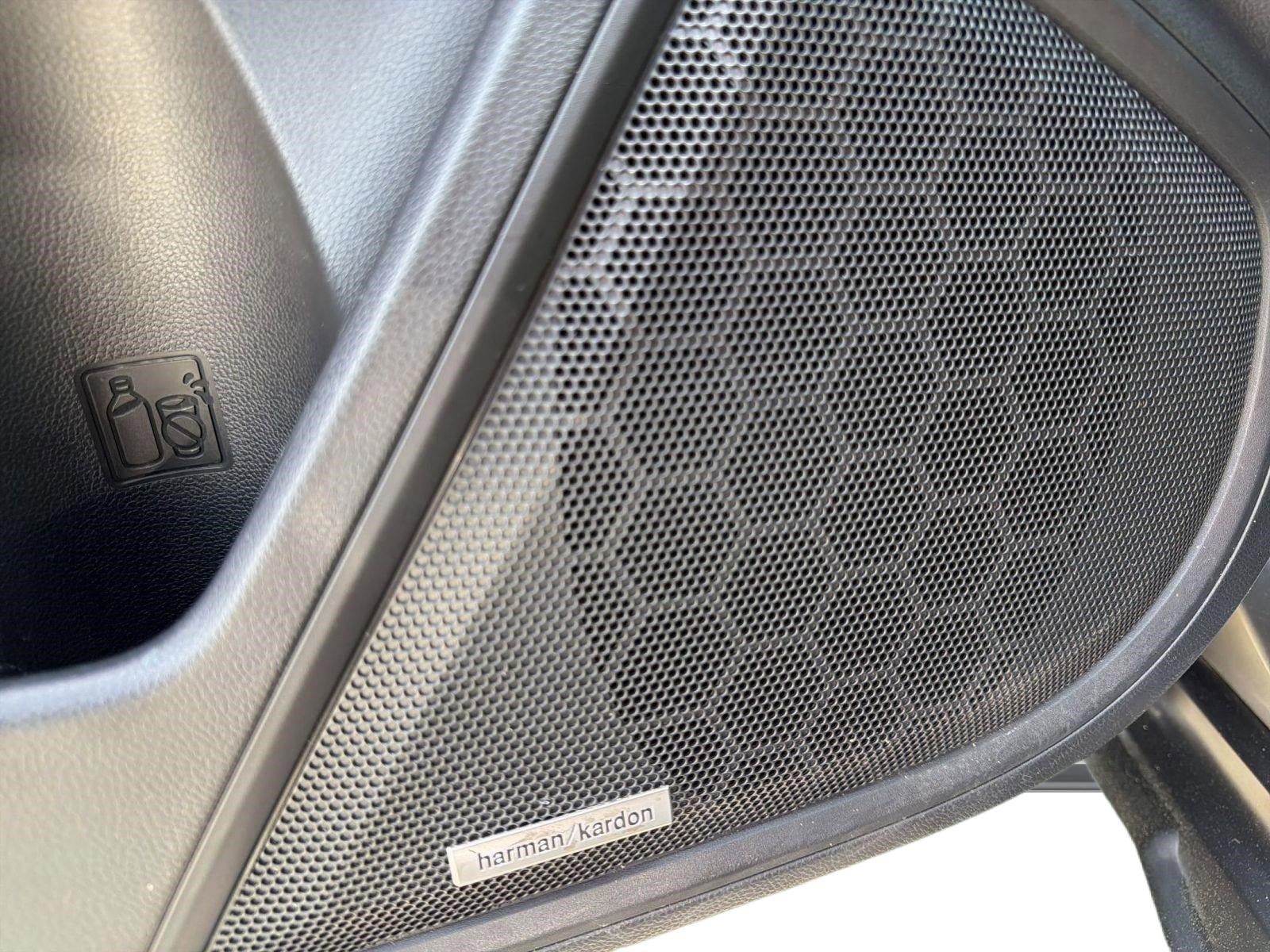 2022 Subaru Outback Touring XT