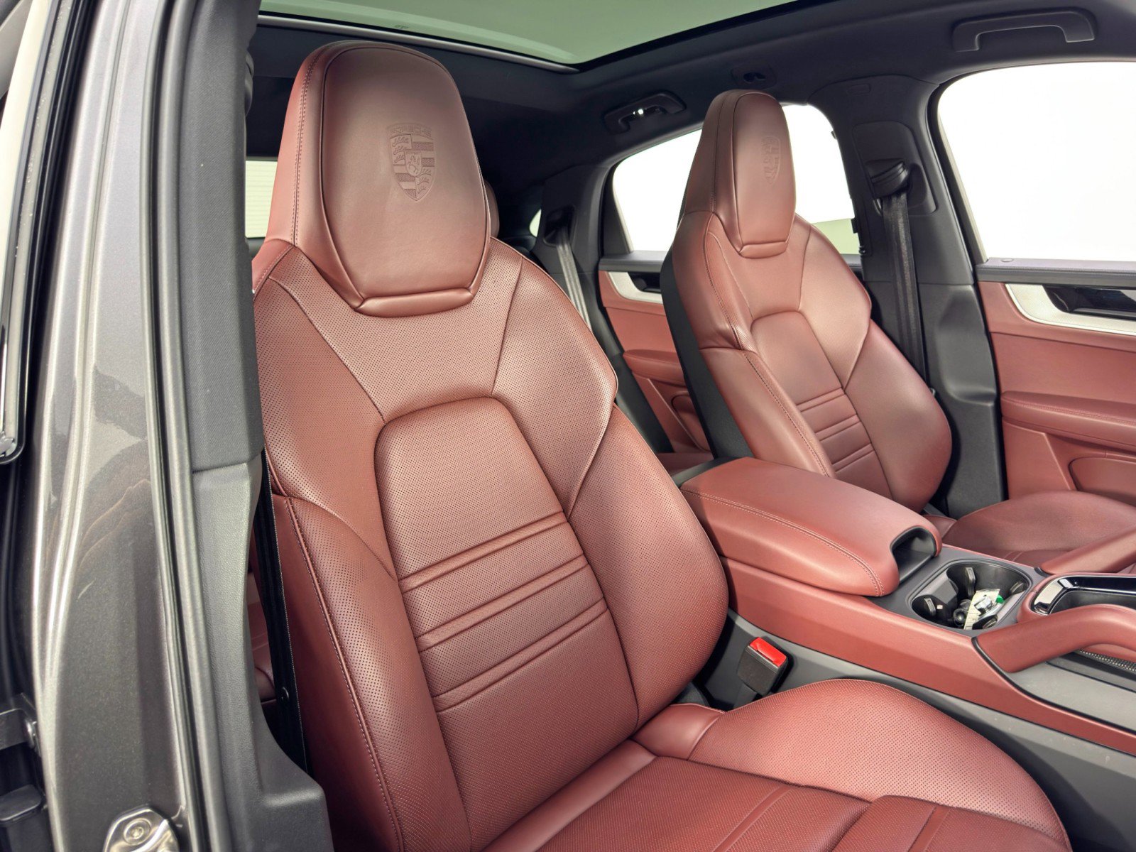 2025 Porsche Cayenne S