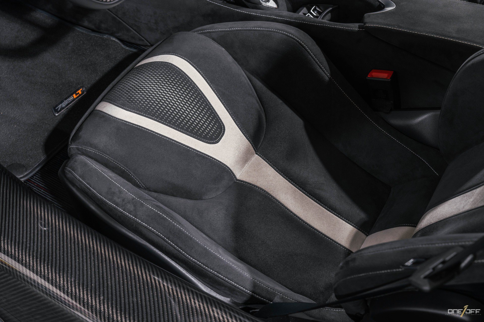 Used 2022 McLaren 765LT photo 53