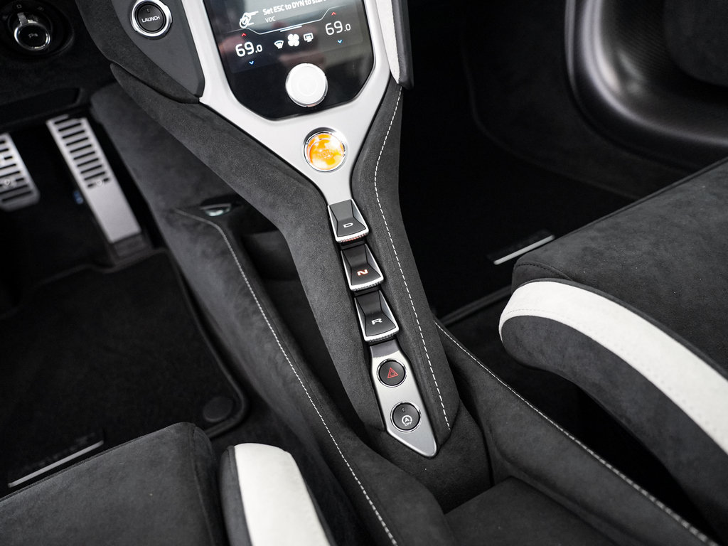 New 2027 McLaren 750S photo 22