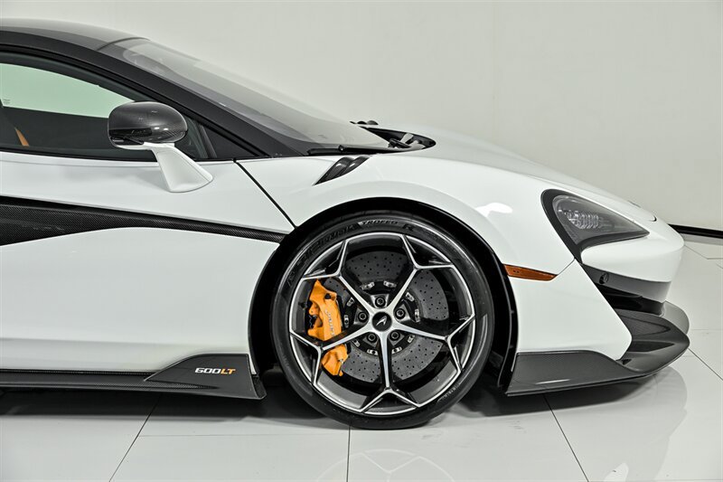 Used 2019 McLaren 600LT photo 23