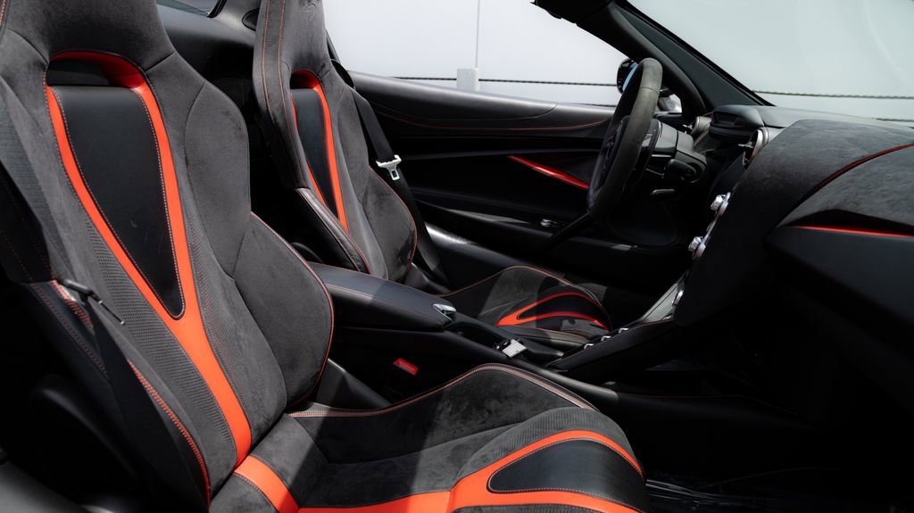 Used 2020 McLaren 720S Performance photo 11