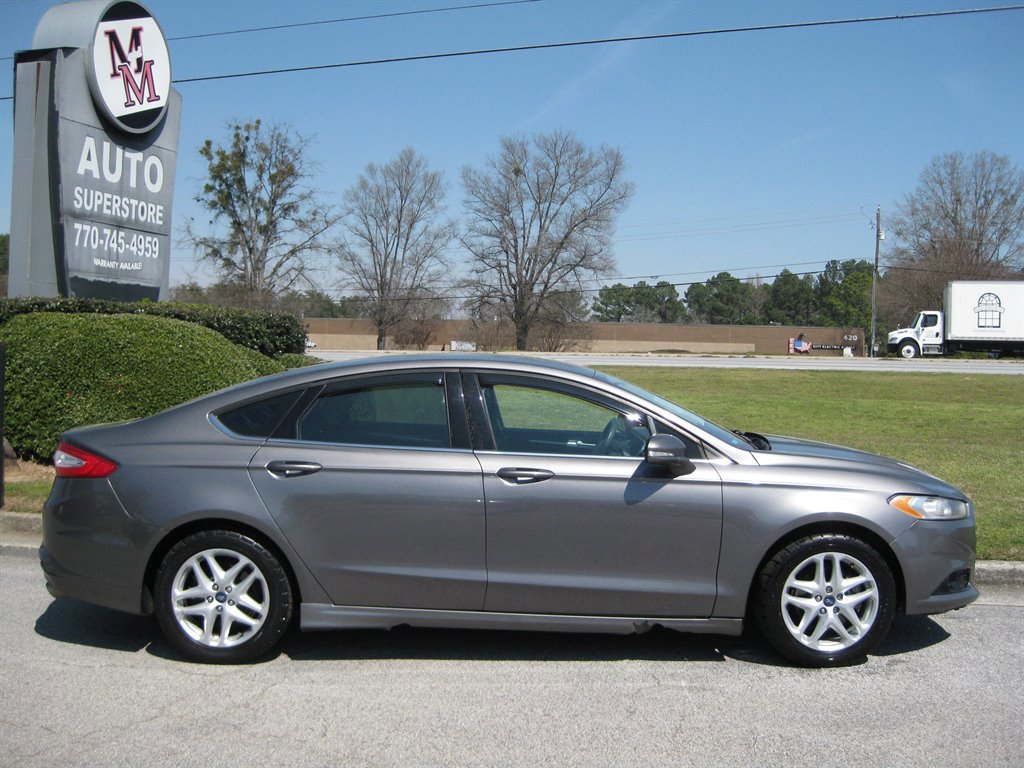 2013 Ford Fusion SE