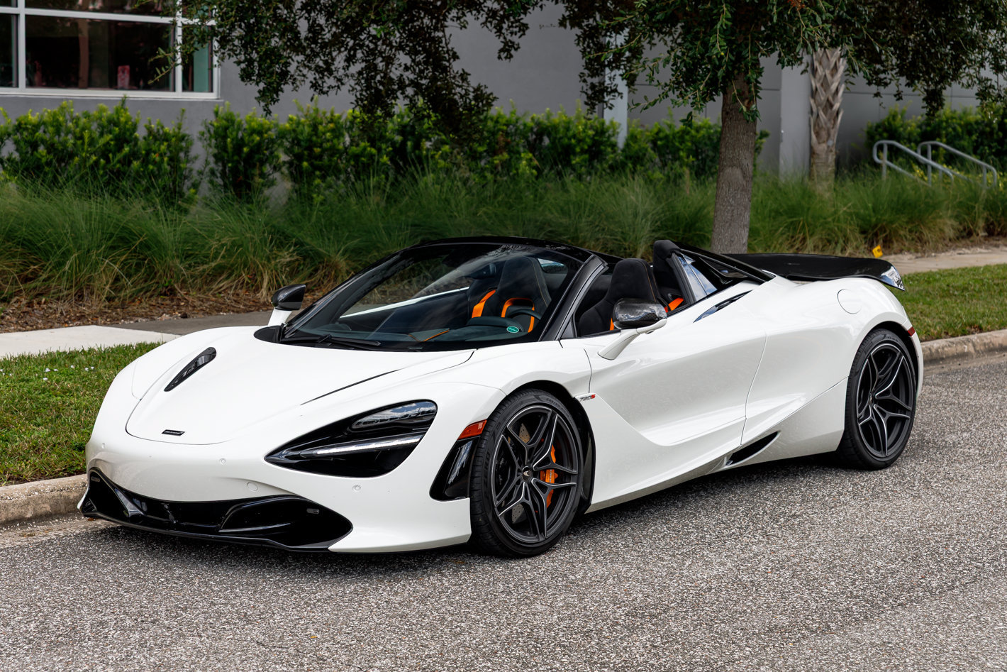Used 2020 McLaren 720S Performance photo 22