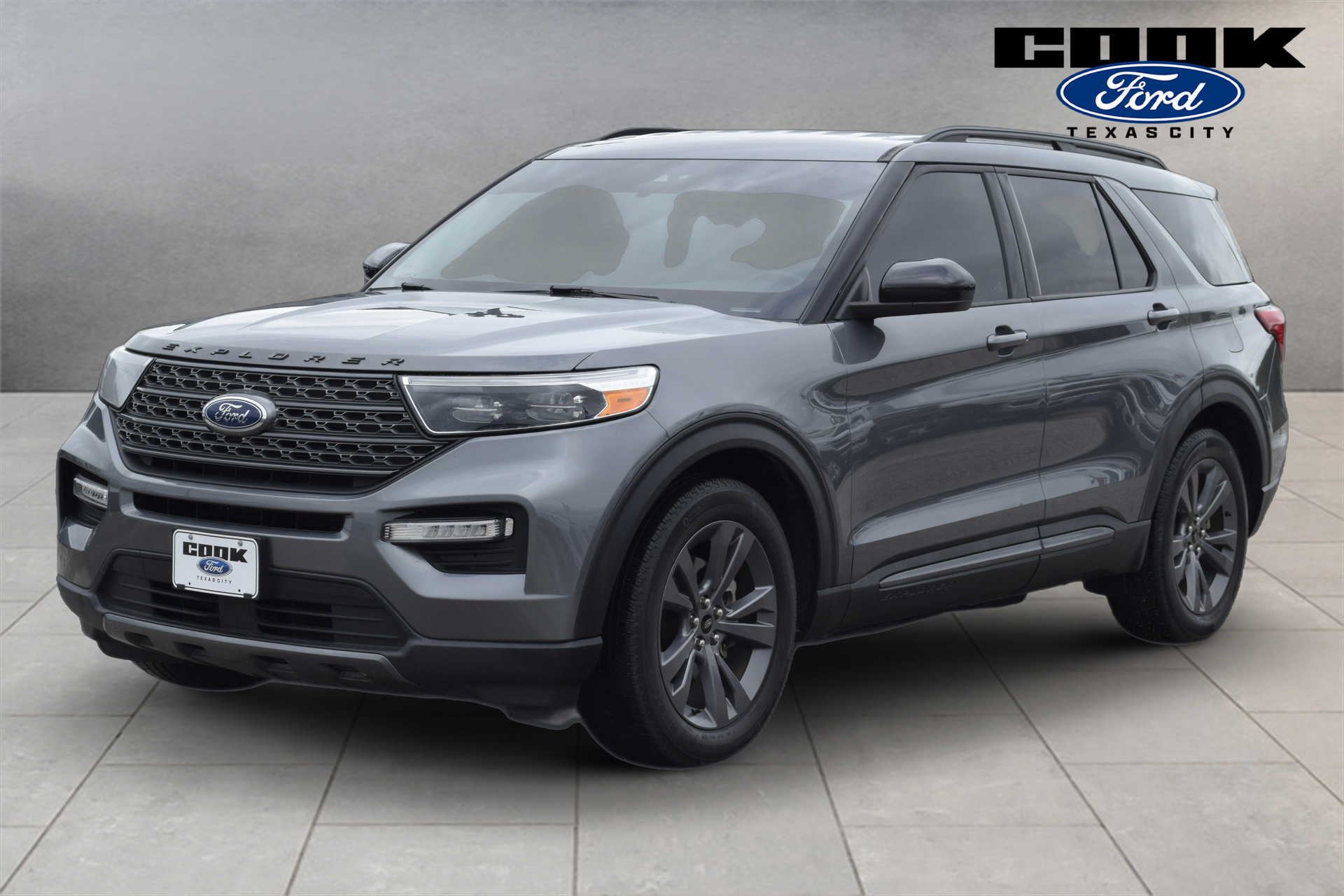 Used 2024 Ford Explorer XLT w/ Equipment Group 202A
