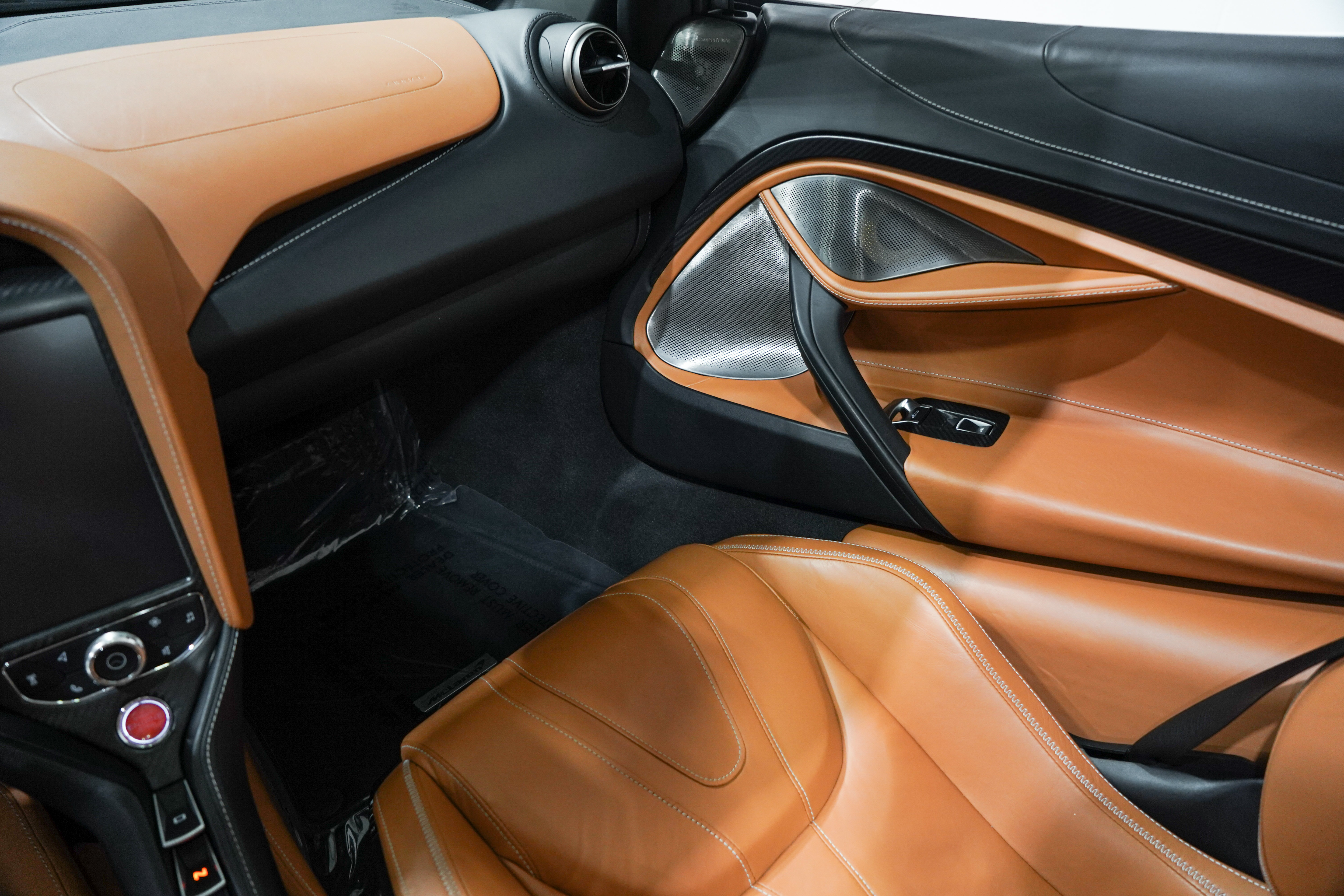 Used 2020 McLaren 720S Spider photo 33