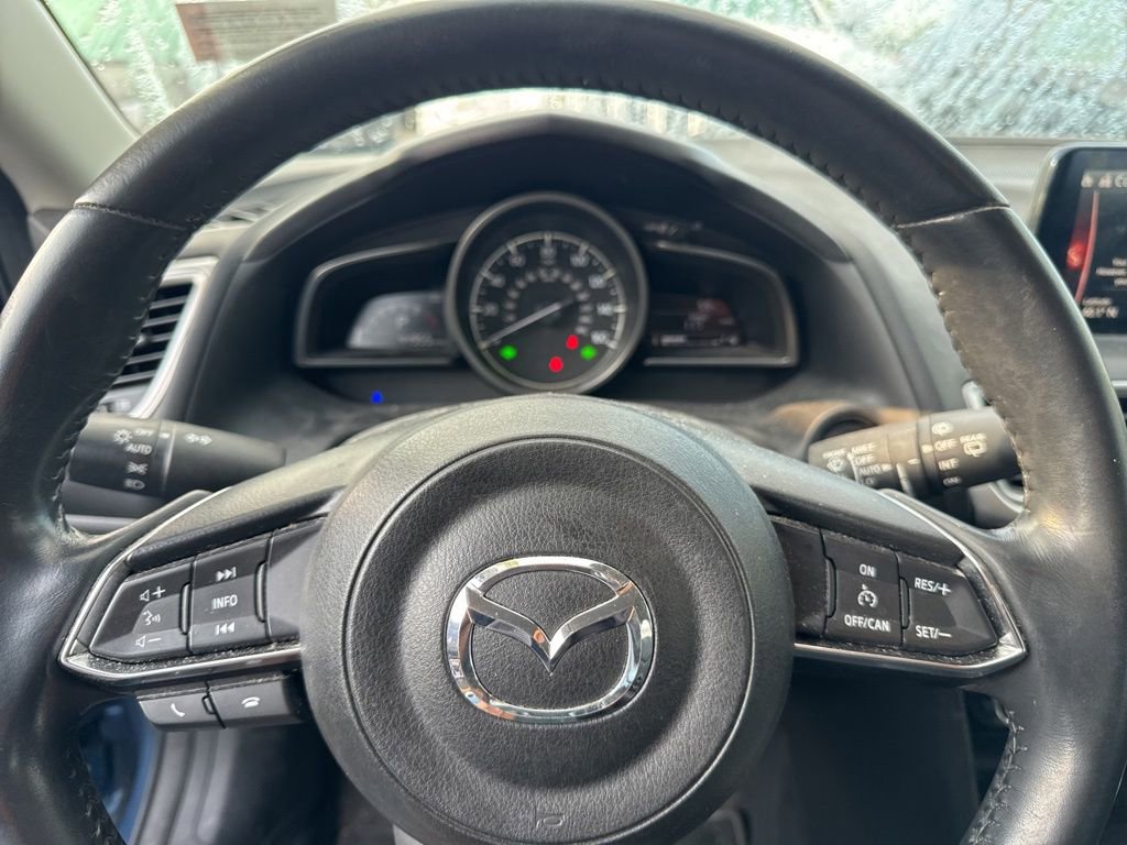 2017 MAZDA Mazda3 Touring