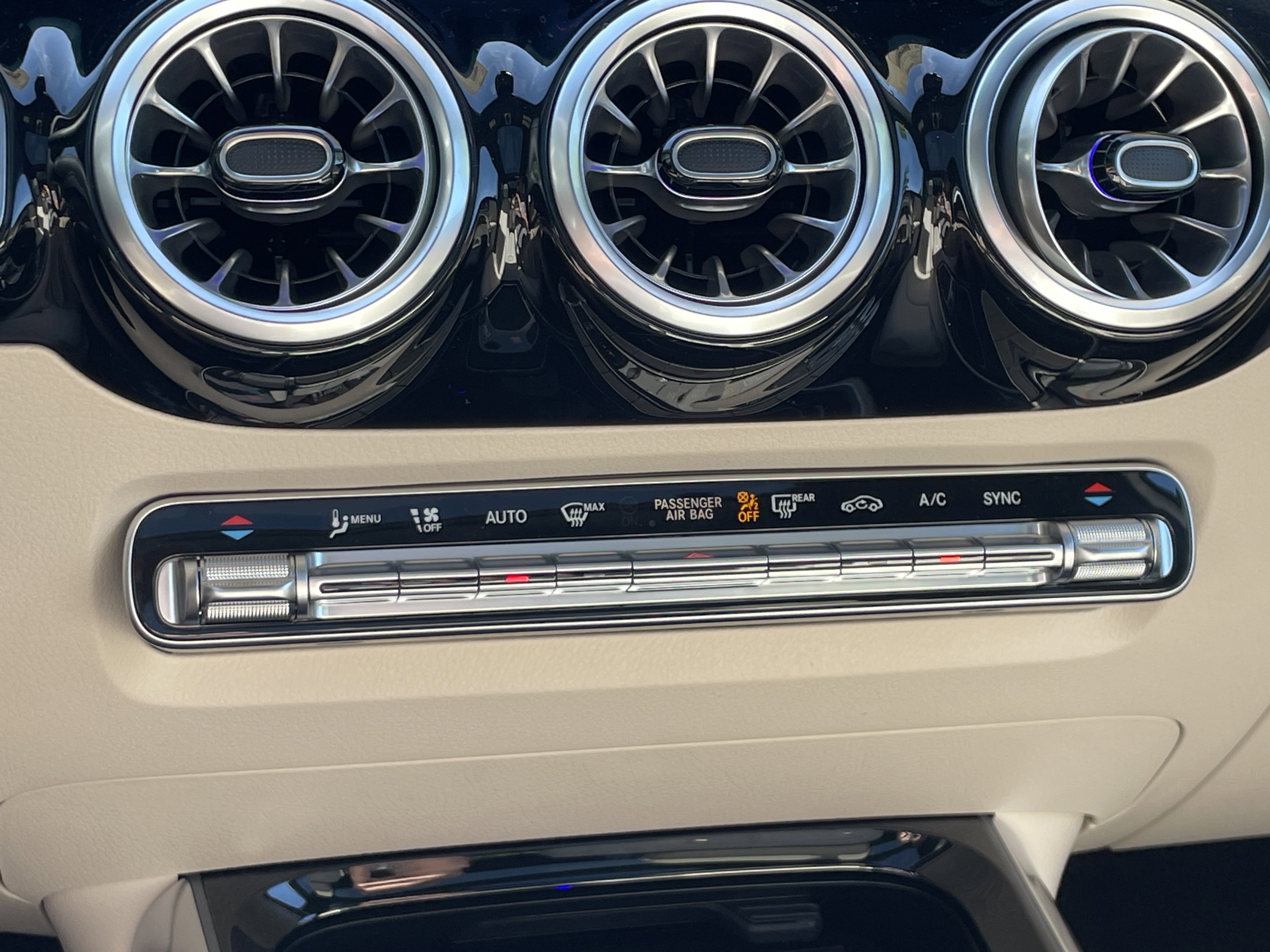 2026 Mercedes-Benz GLA 250