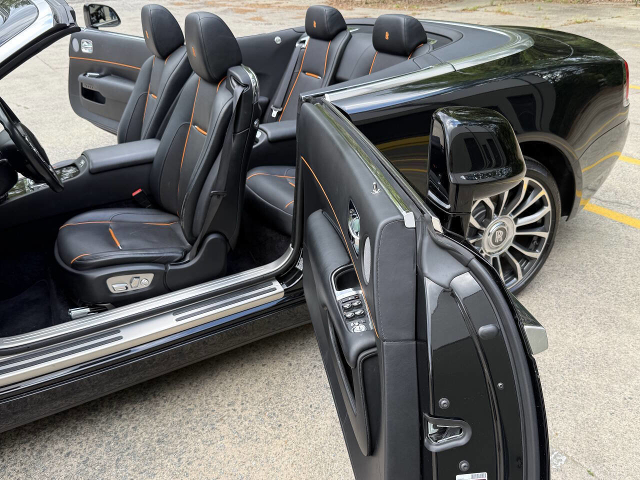 2018 Rolls-Royce Dawn