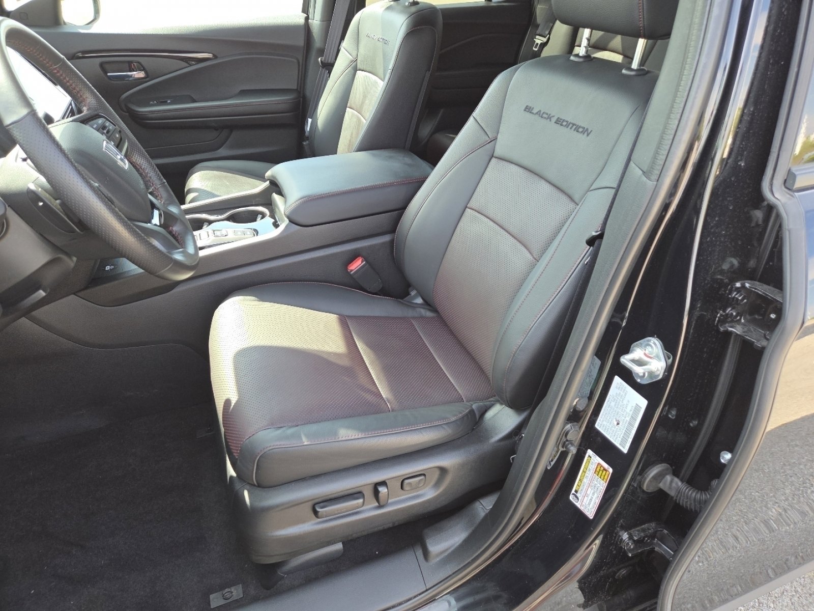 2025 Honda Ridgeline Black Edition