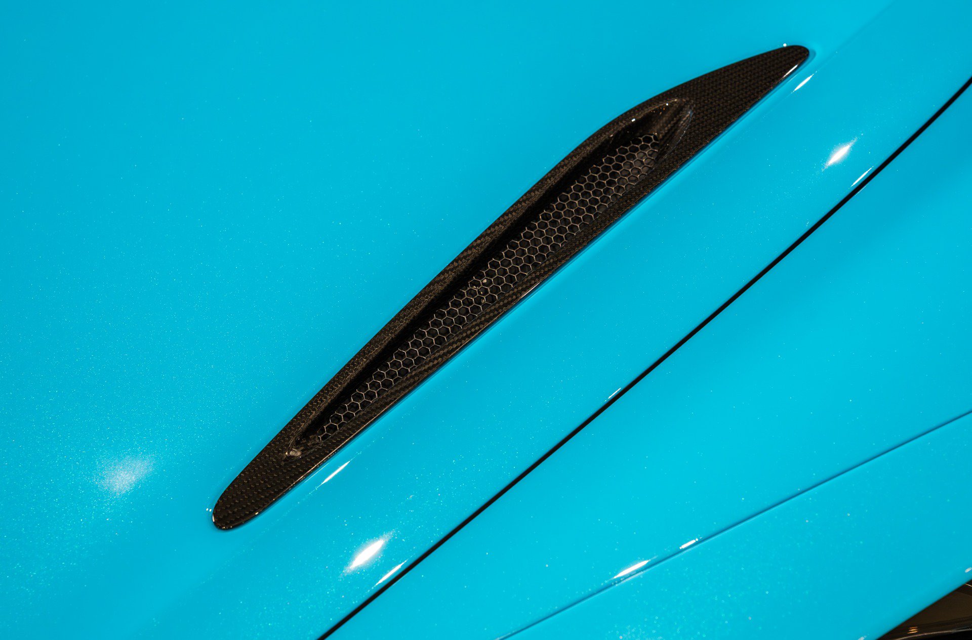 Used 2018 McLaren 720S Performance photo 21