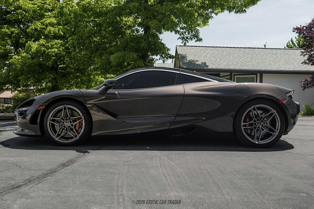 Used 2018 McLaren 720S Luxury photo 3