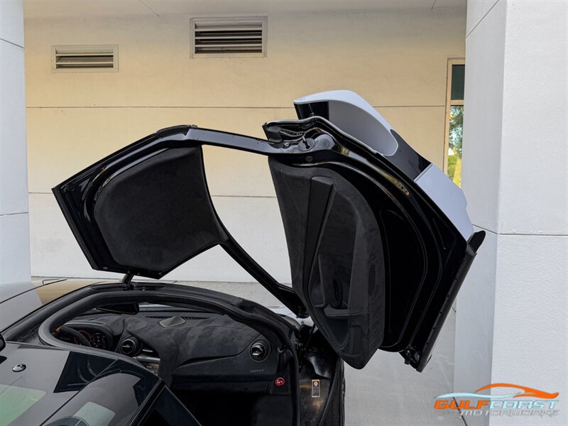 Used 2021 McLaren 765LT photo 36