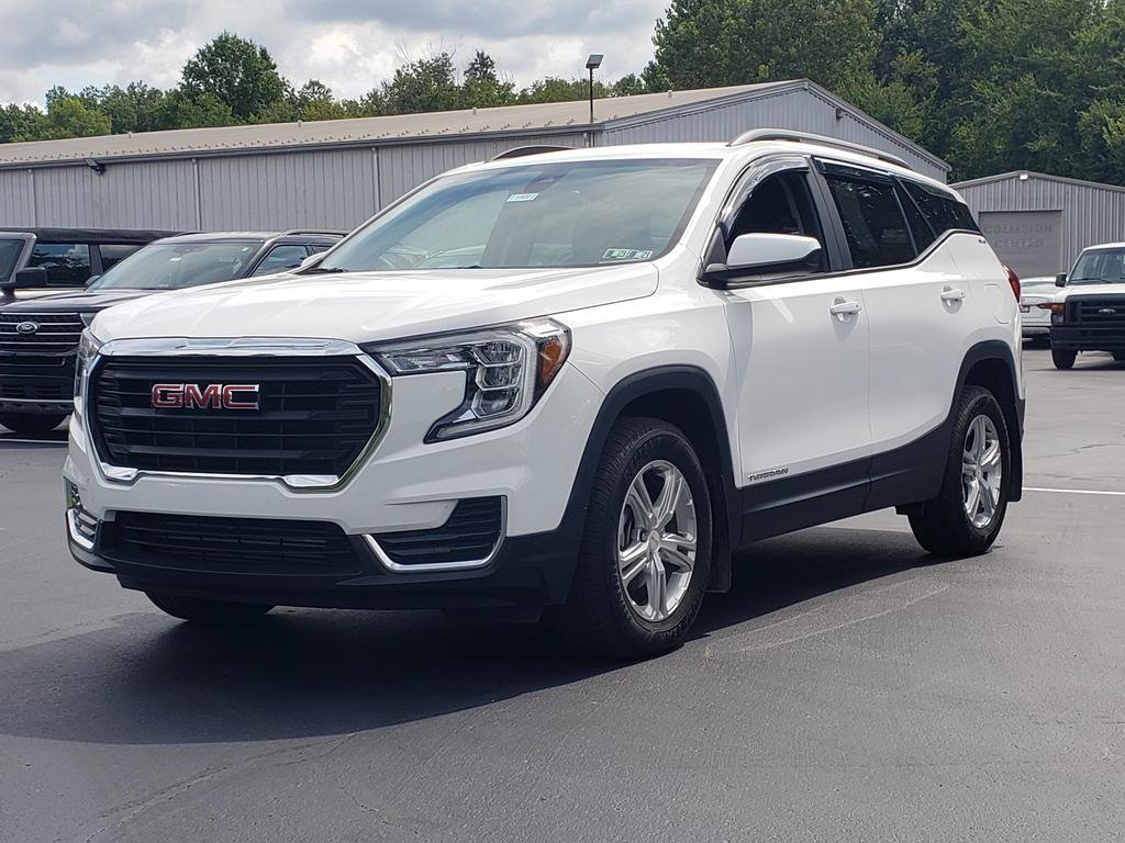 Used 2022 GMC Terrain SLE w/ Driver Convenience Package