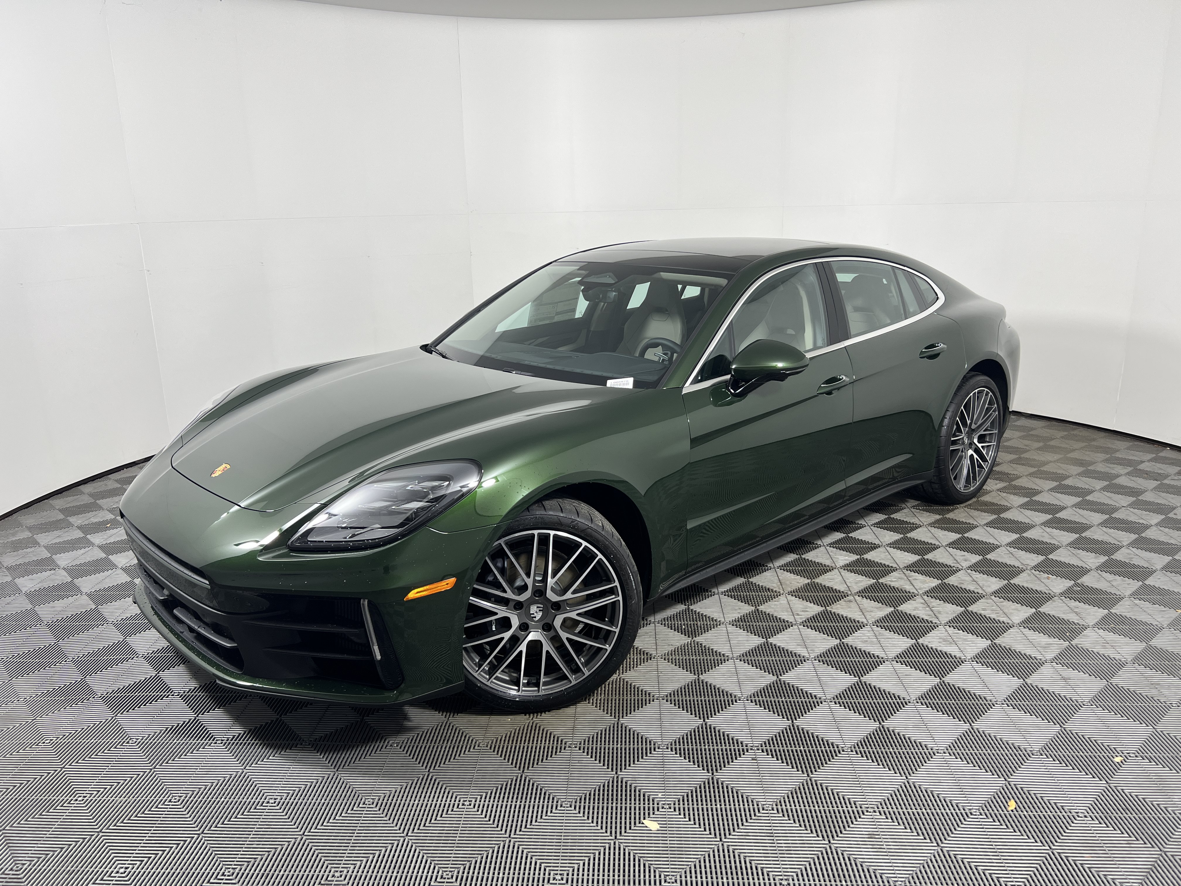 New 2026 Porsche Panamera
