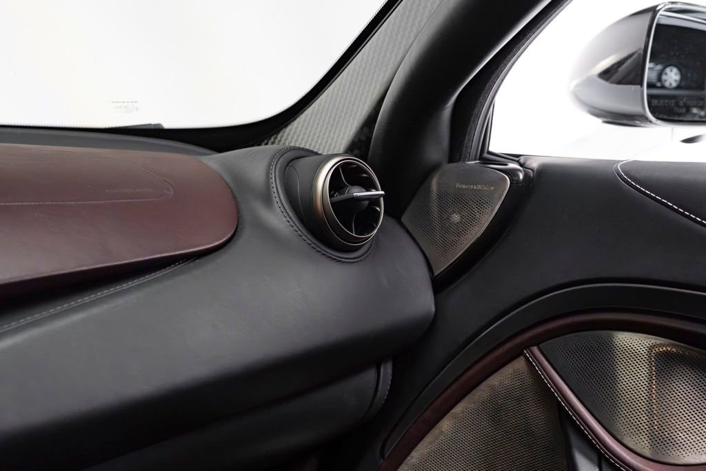 Used 2018 McLaren 720S Performance photo 42