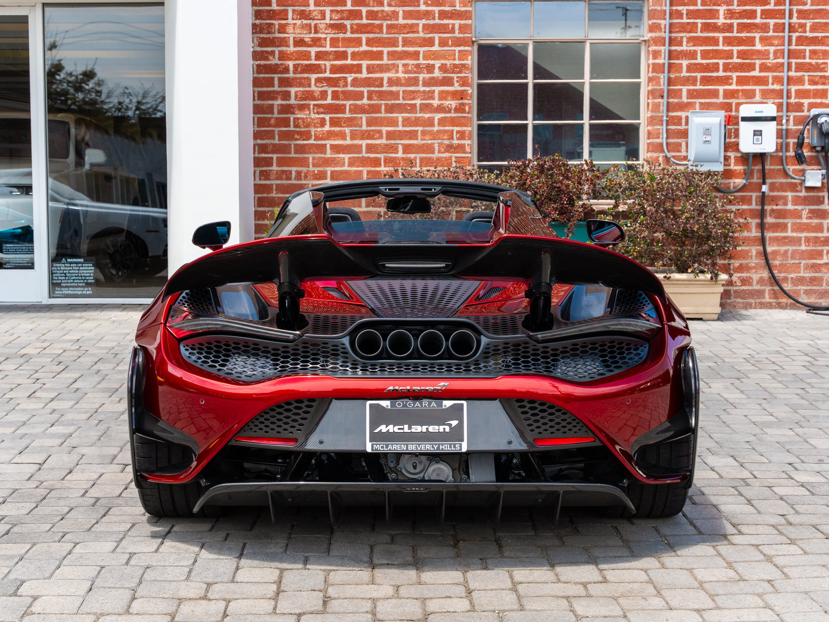 Used 2022 McLaren 765LT photo 10