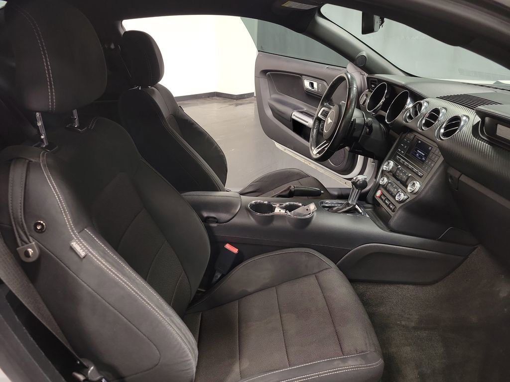 2017 Ford Mustang Coupe