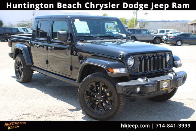 Used 2025 Jeep Gladiator Sport