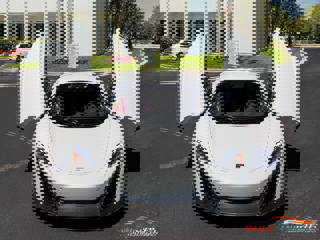 Used 2016 McLaren 675LT photo 6