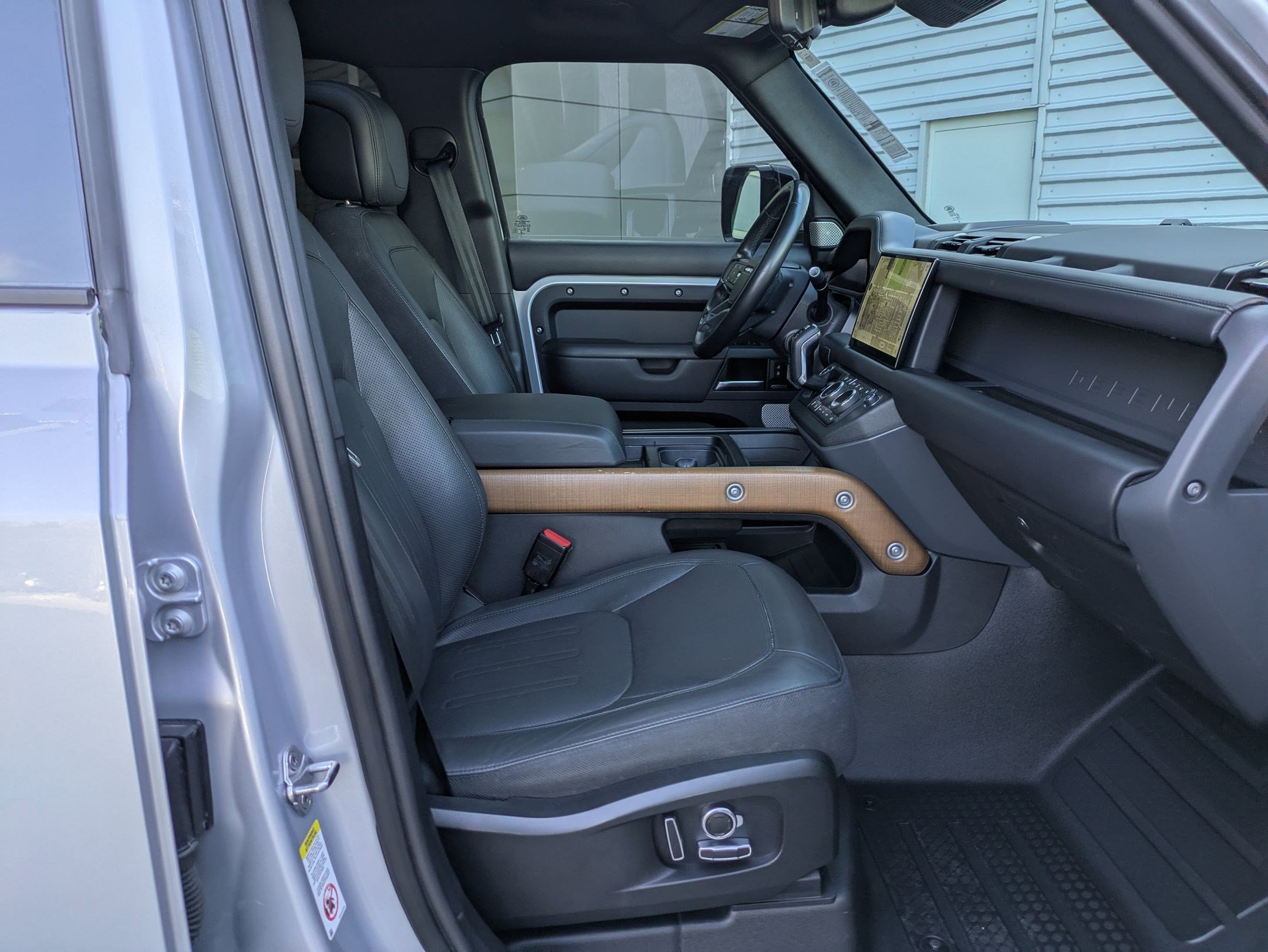 2023 Land Rover Defender 130 X