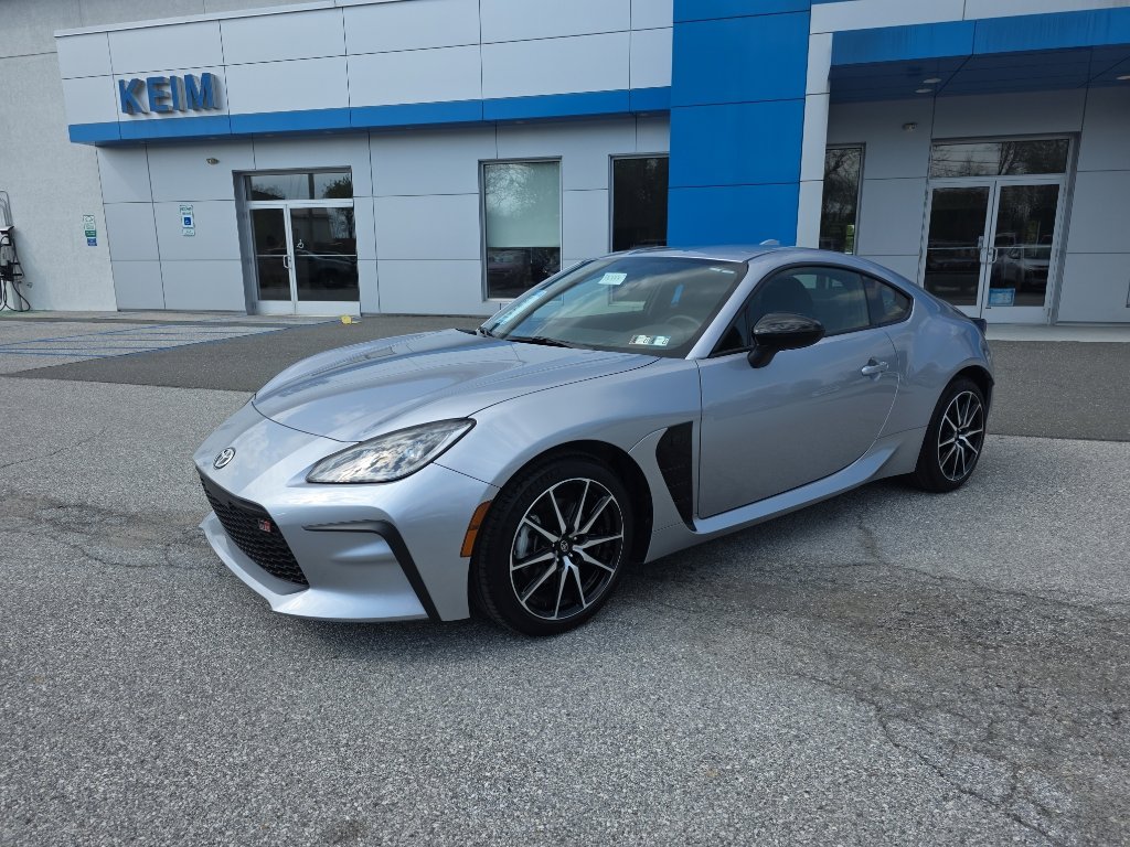 Used 2025 Toyota GR86 w/ ALL Weather Mat Package (TMS)