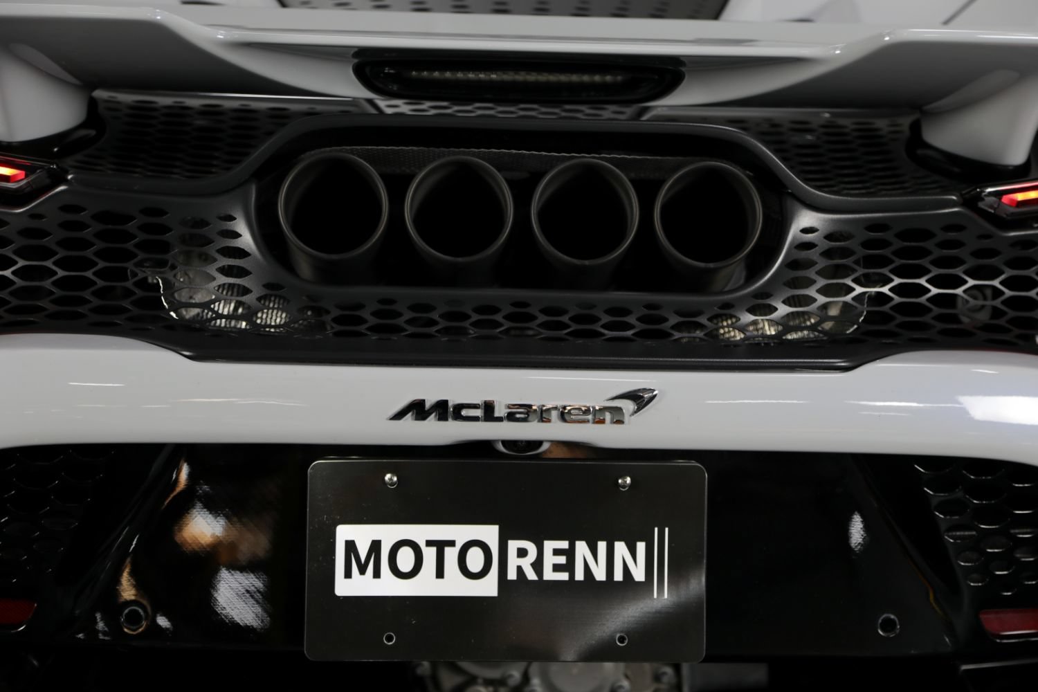 Used 2022 McLaren 765LT photo 26