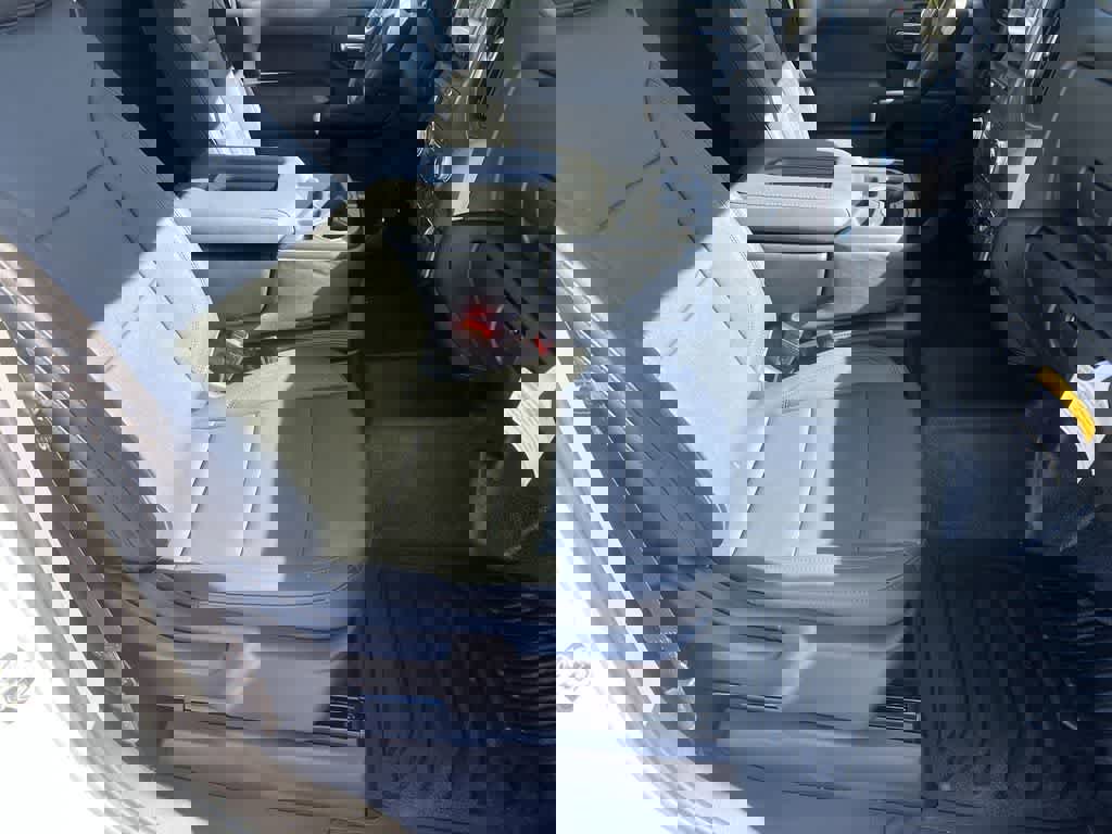 2025 GMC Sierra 3500 Pro