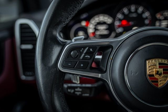 2022 Porsche Cayenne Platinum Edition