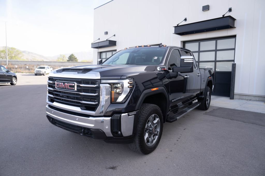 2025 GMC Sierra 3500 SLT
