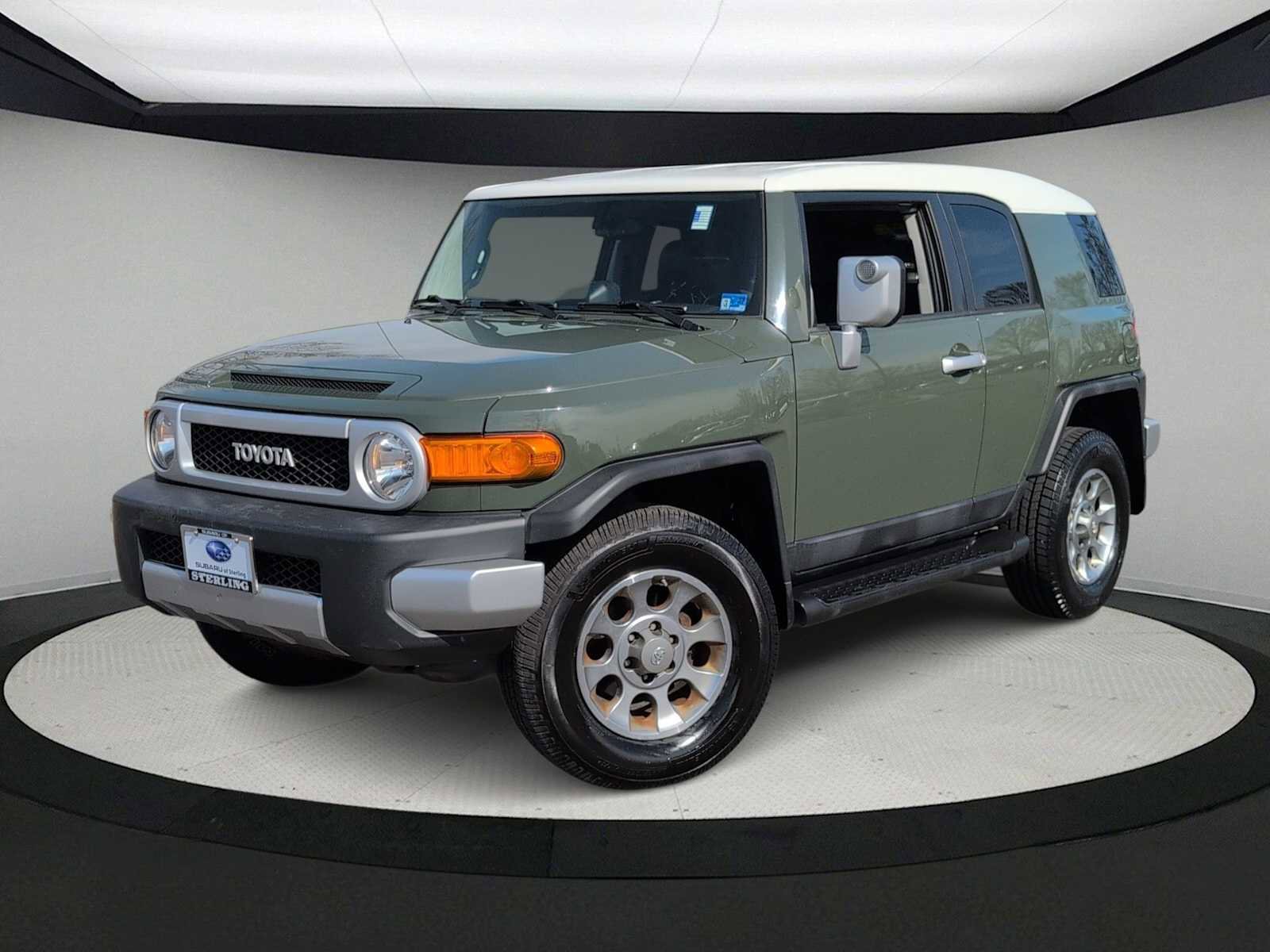 Used 2012 Toyota FJ Cruiser 4WD w/ Upgrade Pkg