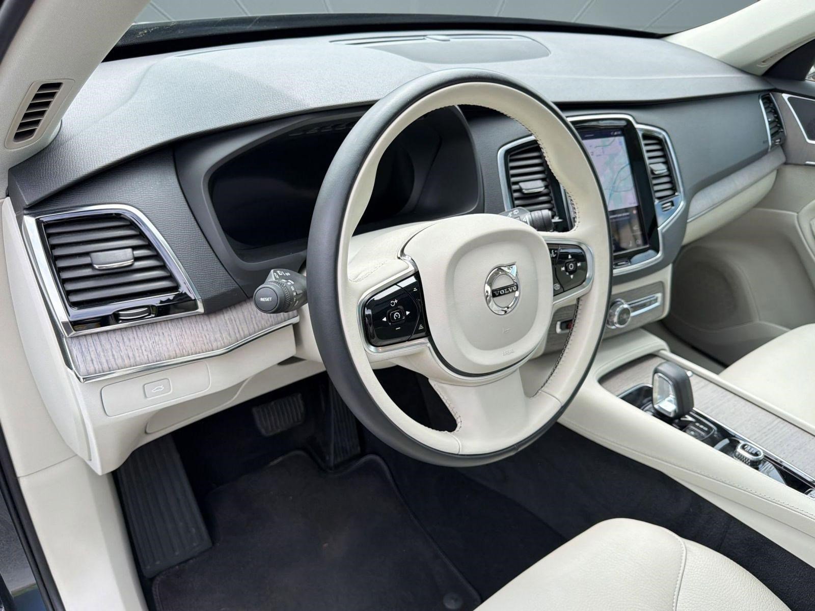 2023 Volvo Xc90 B6 Plus