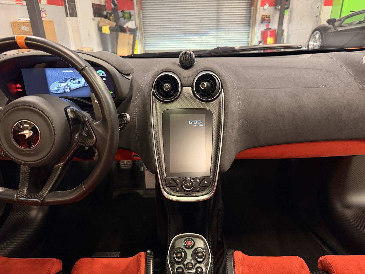 Used 2020 McLaren 600LT Spider photo 22