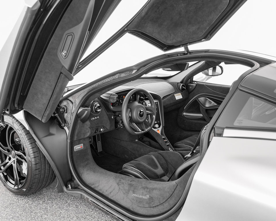 New 2027 McLaren 750S photo 22